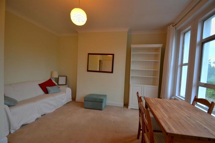 1 Bedroom Flat To Rent In Hogarth Road, Earls Court, SW5