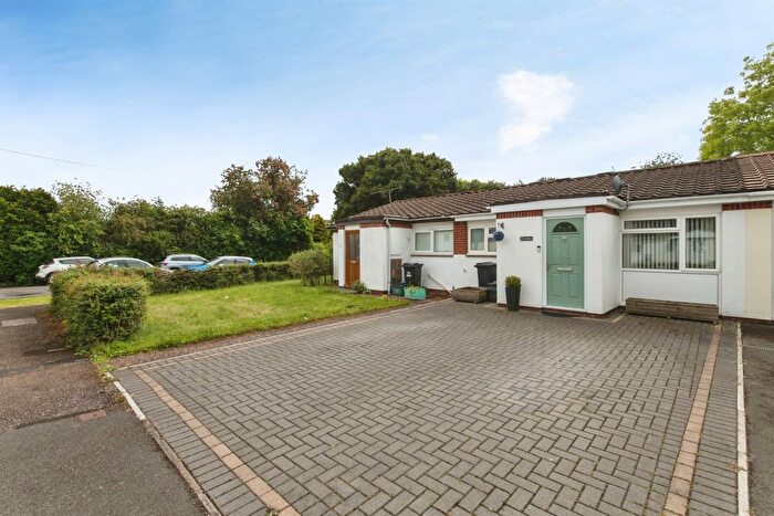 1 Bedroom Terraced Bungalow For Sale In Townlands, Willand, Cullompton, EX15