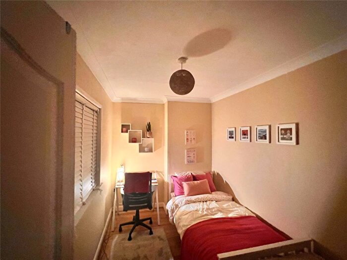 3 Bedroom Terraced House For Sale In Beaulieu Road, Hamble, Southampton, Hampshire, SO31