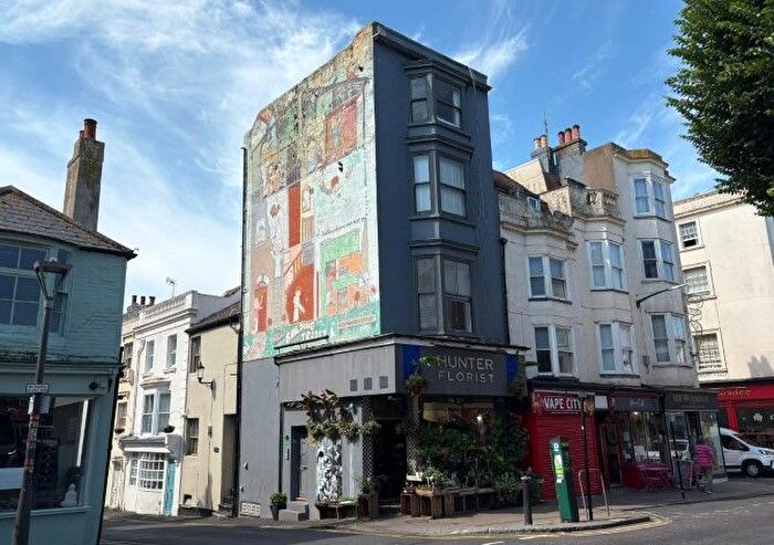 1 Bedroom Flat For Sale In Flat, St James's Street, Brighton, Brighton Amp; Hove, BN2