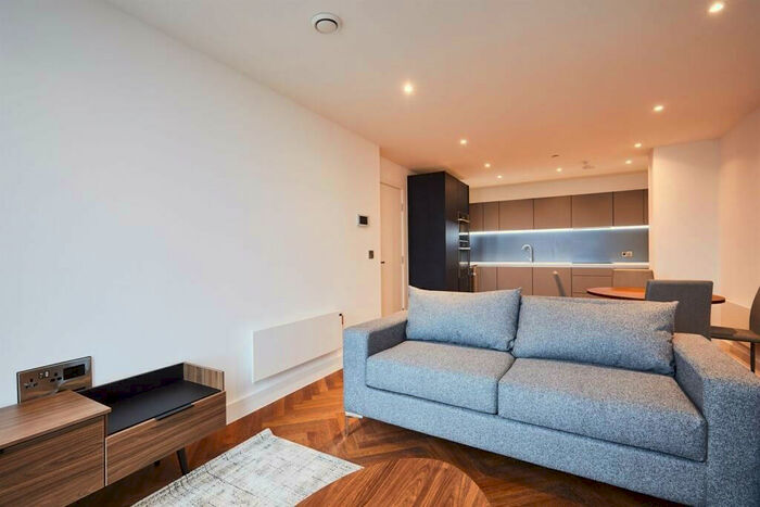 2 Bedroom Terraced House To Rent In Goodman'S Field, London, E16