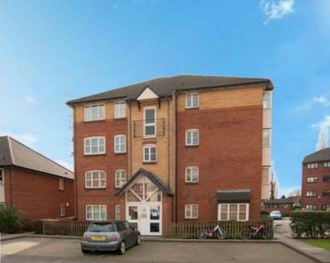 3 Bedroom Flat To Rent In Curtis Drive, Acton, W3