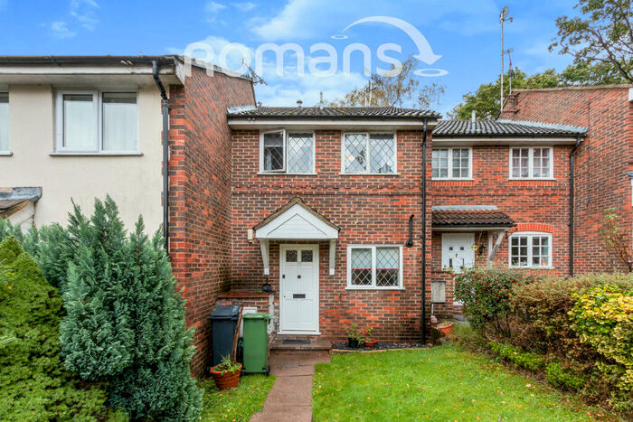 2 Bedroom Terraced House To Rent In Victoria Court, GU19