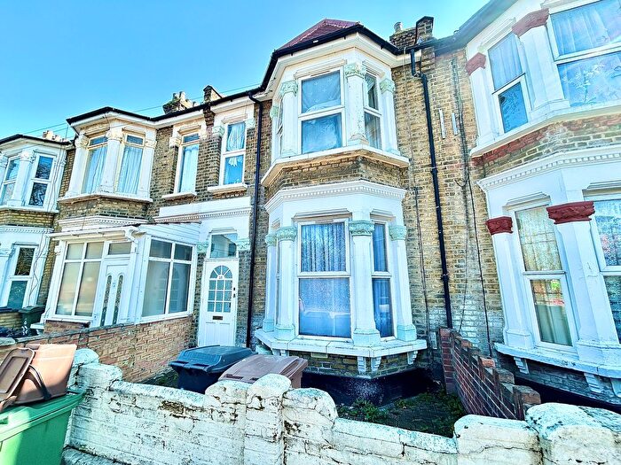 1 Bedroom Property To Rent In Lyttelton Road, London, E10