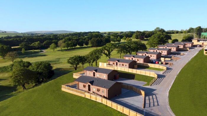 3 Bedroom Chalet For Sale In Fairways, Fowley Cross, Okehampton, Devon, EX20