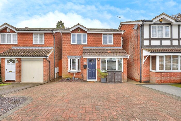 3 Bedroom Detached House For Sale In Sir John Pascoe Way, Northampton, Northamptonshire, NN5