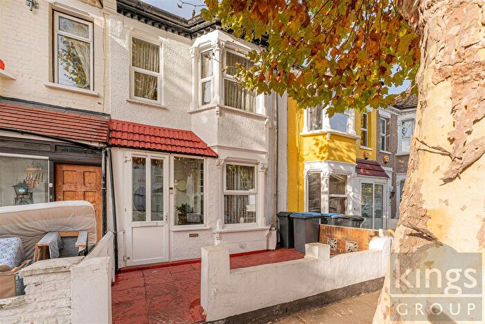 3 Bedroom Terraced House For Sale In Chester Road, Edmonton, N9