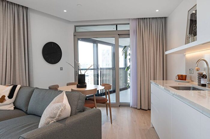 2 Bedroom Flat To Rent In New Drum Street, Aldgate, London, E1