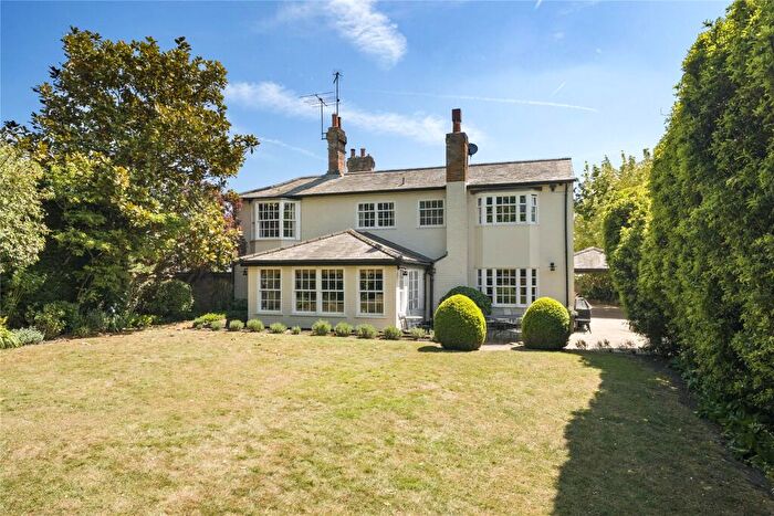 5 Bedroom Detached House For Sale In Northfield End, Henley-on-Thames, Oxfordshire, RG9