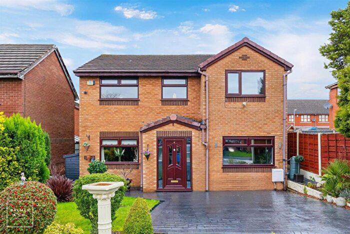 4 Bedroom Detached House For Sale In Elsdon Drive, Atherton, M46