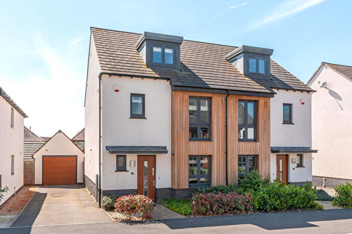 4 Bedroom Semi Detached House For Sale In Alexander Road, Frenchay, BS16