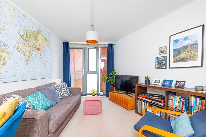 1 Bedroom Flat For Sale In Armidale Place, Montpellier, BS6