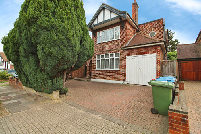 4 Bedroom Detached House To Rent In Amery Road, Harrow, HA1
