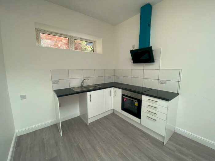 1 Bedroom Flat To Rent In Bath Street, Ilkeston, DE7