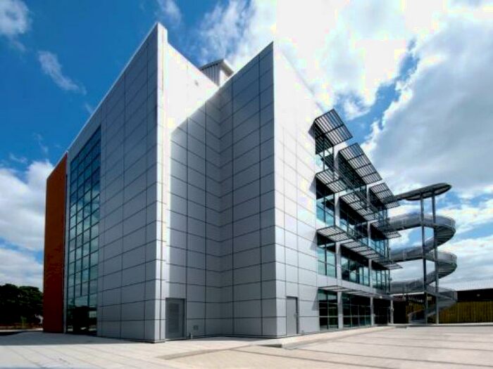 1 Bedroom Apartment To Rent In Farnham Road, Slough, SL1