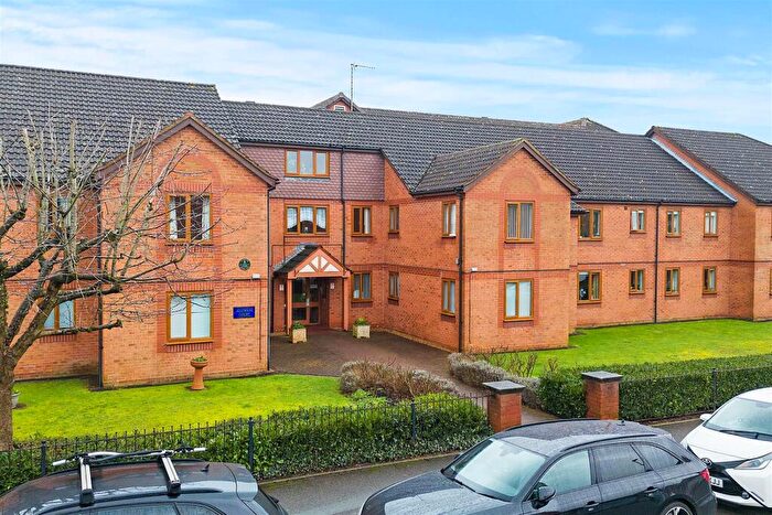 2 Bedroom Flat For Sale In Osborne Road, Coventry, CV5