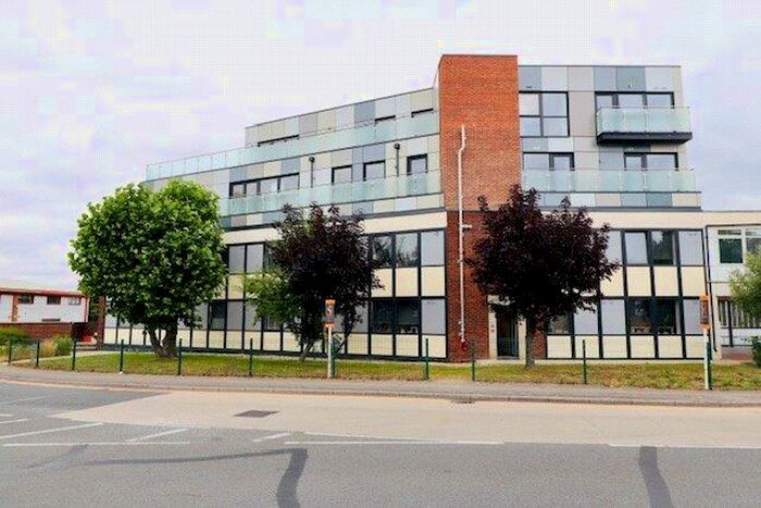 1 Bedroom Penthouse To Rent In Crownage House, Radford Way, Billericay, Essex, CM12