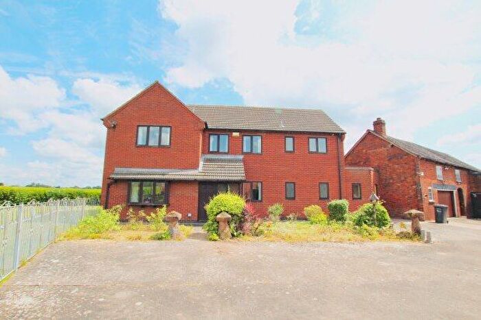 3 Bedroom Detached House To Rent In Birmingham Road, Nuneaton, CV10