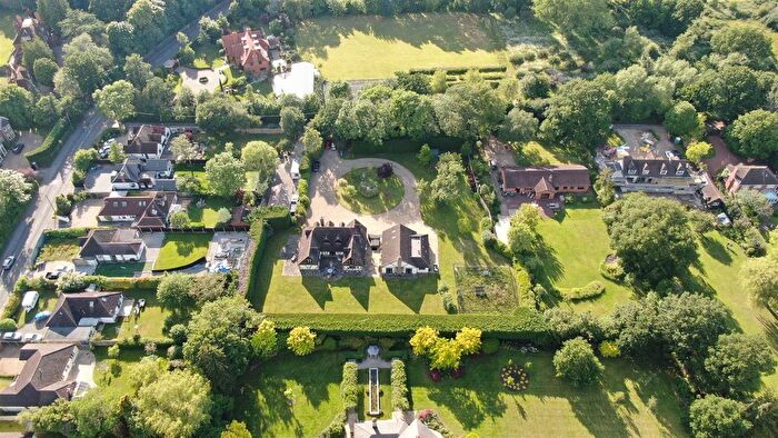 5 Bedroom Detached House For Sale In St. Marys Lane, Winkfield, SL4