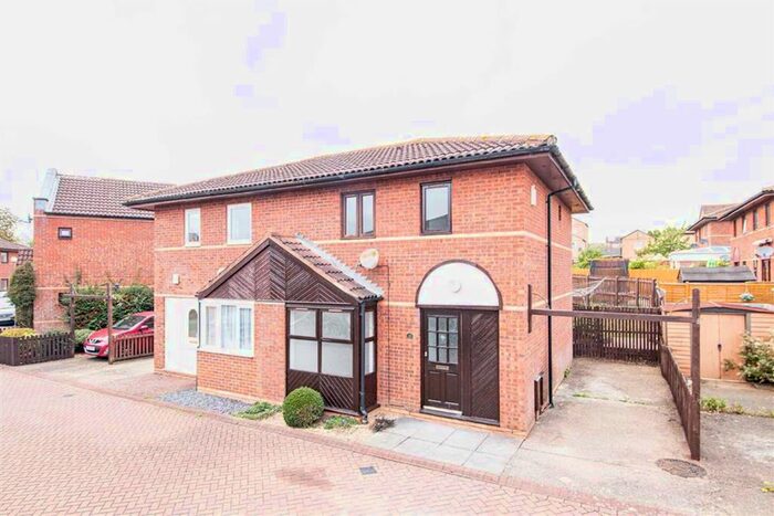 3 Bedroom Semi-Detached House To Rent In Armstrong Close, Crownhill, Milton Keynes, MK8