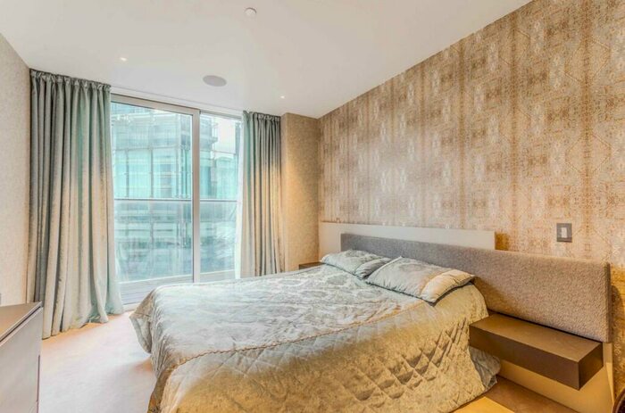 2 Bedroom Flat To Rent In Moor Lane, Barbican, London, EC2Y