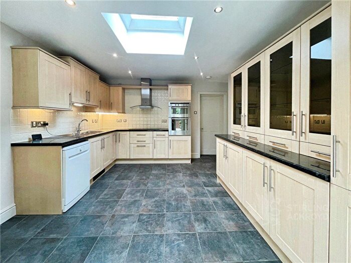 4 Bedroom Semi-Detached House To Rent In New Road, Ascot, SL5
