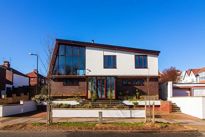 4 Bedroom Detached House To Rent In Bents Park Road, South Shields, NE33