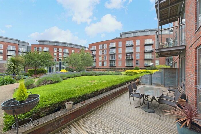 2 Bedroom Apartment To Rent In The Heart, Walton-on-Thames, Surrey, KT12