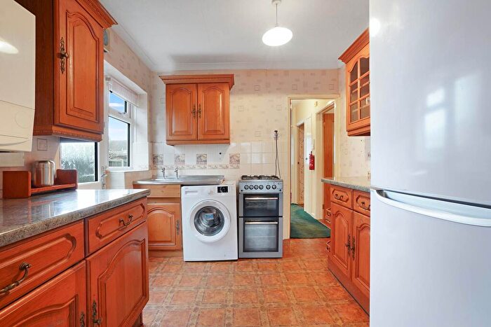 2 Bedroom Bungalow For Sale In High View Drive, Chatham, ME5