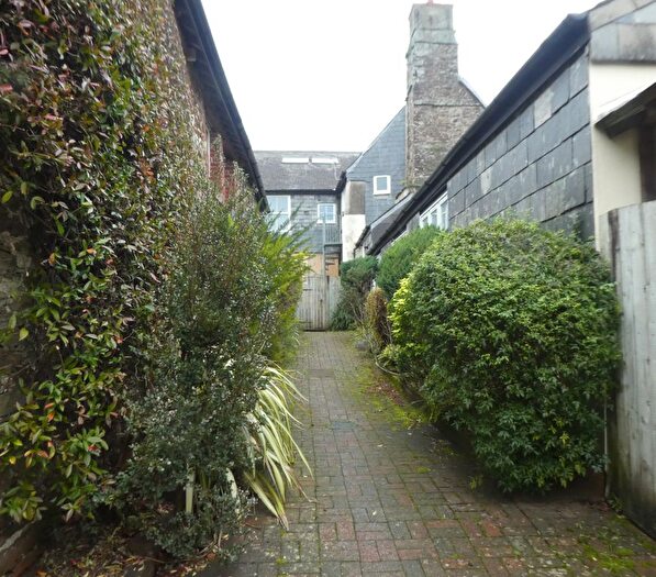 3 Bedroom Mews To Rent In Kellock Drive, Totnes, TQ9