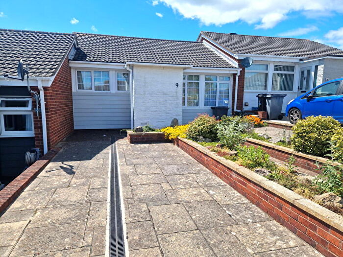 2 Bedroom Terraced Bungalow For Sale In Parson Close, Exmouth, EX8