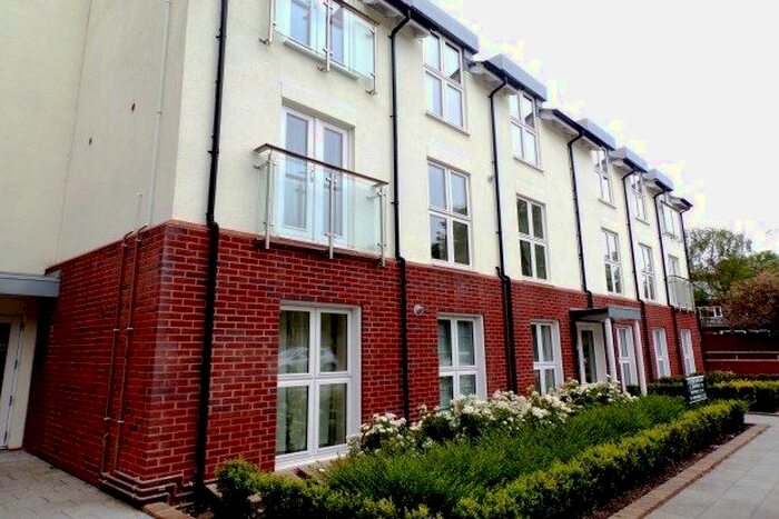 2 Bedroom Flat To Rent In Moor Green Lane, Birmingham, B13