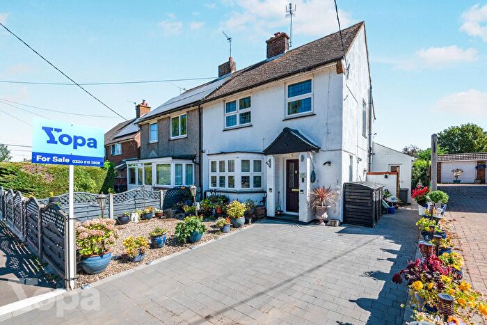 3 Bedroom Semi-Detached House For Sale In Brakefield Road, Southfleet, DA13