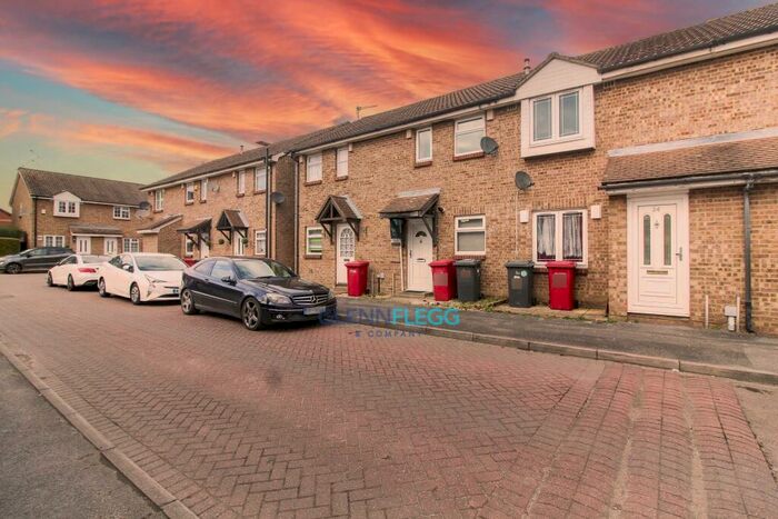 2 Bedroom House To Rent In Boulters Close, Cippenham, SL1