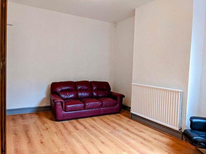 4 Bedroom Terraced House To Rent In First Avenue, Selly Park, Birmingham, B29