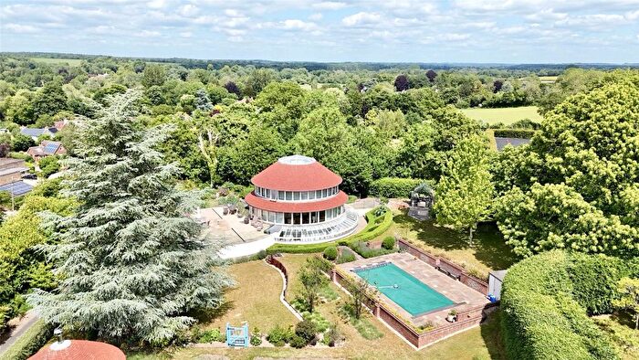 4 Bedroom Country House For Sale In Drove Road, Chilbolton, Stockbridge, Hampshire, SO20