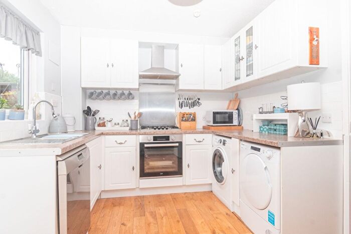 3 Bedroom End Of Terrace House For Sale In Beamont Close, Manston, CT12
