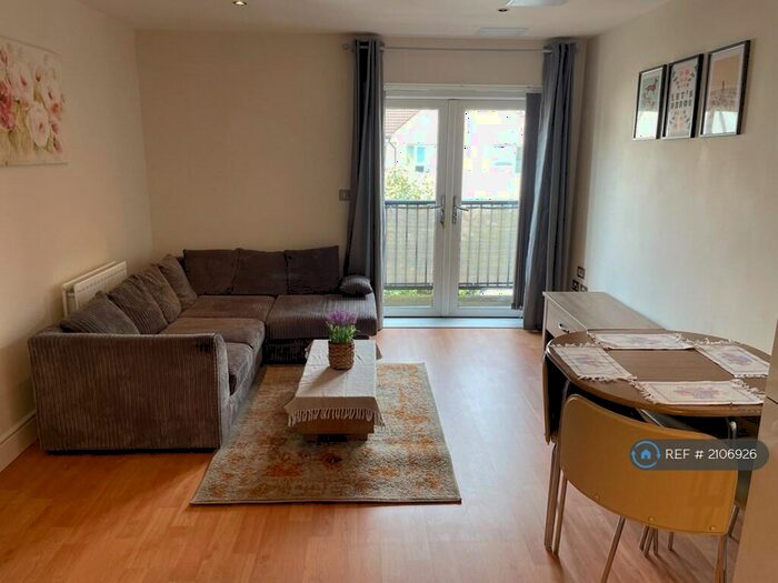 1 Bedroom Flat To Rent In Autumn Court, Romford, RM7