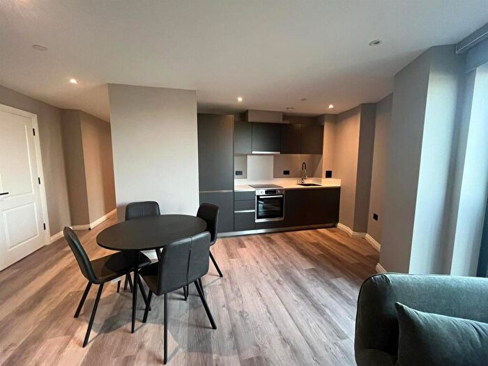 2 Bedroom Apartment To Rent In Springwell Gardens, Whitehall Road, Leeds, LS12