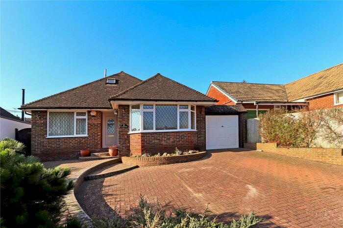 4 Bedroom Bungalow To Rent In Spinney Close, Hurstpierpoint, Hassocks, West Sussex, BN6