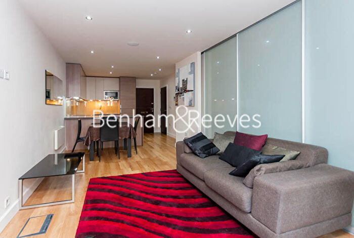 1 Bedroom Apartment To Rent In Boulevard Drive, Colindale, NW9