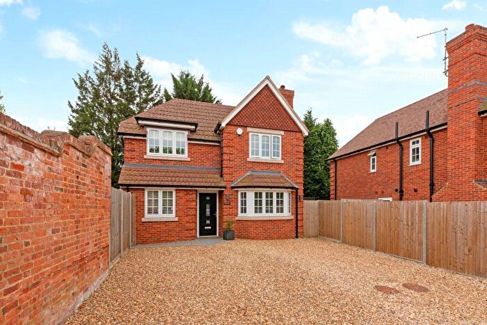 4 Bedroom Detached House To Rent In North Street, Winkfield, Windsor, Berkshire, SL4
