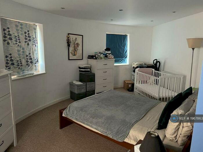 1 Bedroom Flat To Rent In The Observatory, Reading, RG1