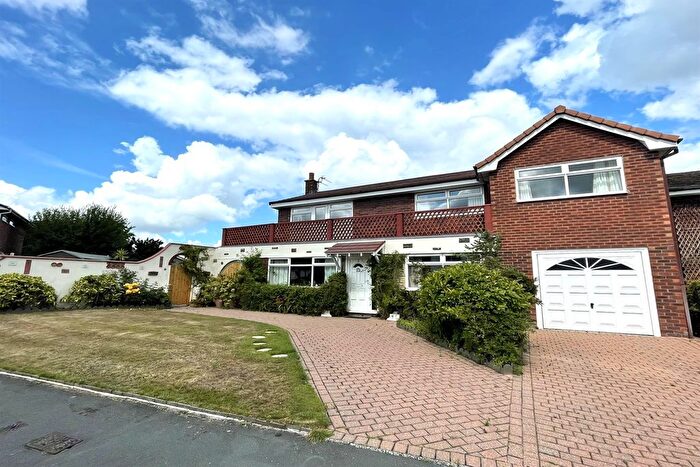 4 Bedroom Detached House For Sale In North Downs, Knutsford, WA16