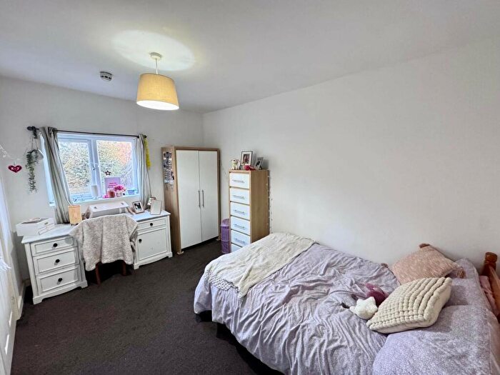 2 Bedroom Apartment To Rent In Villa Road. Mapperly Park, NG3