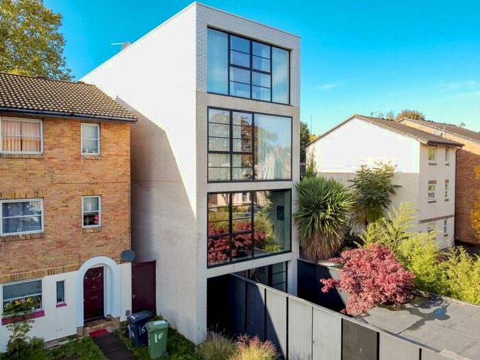 1 Bedroom Flat To Rent In Westbourne Drive, Forest Hill, London, SE23