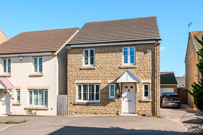 4 Bedroom Detached House For Sale In Beechwood Close, Nailsworth, Stroud, GL6