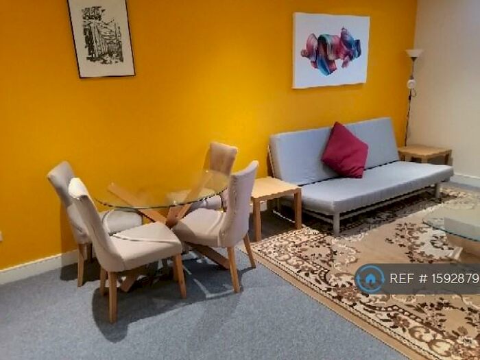 2 Bedroom Flat To Rent In Hick Street, Bradford, BD1