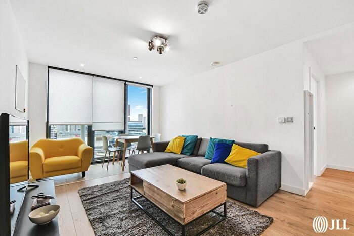1 Bedroom Apartment To Rent In Stratosphere Tower, London, E15