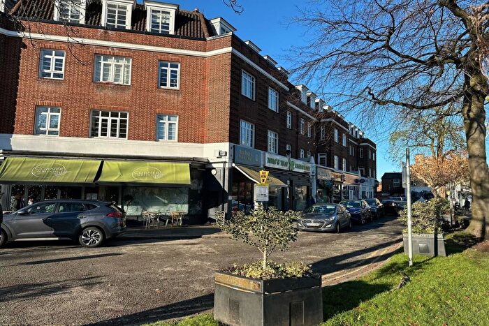 2 Bedroom Apartment To Rent In Wilmslow Road, Manchester, M20